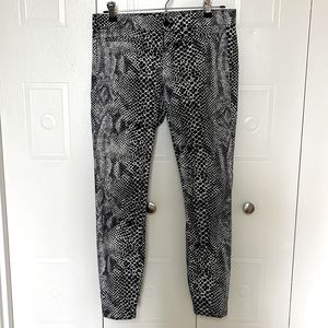 Khakis by Gap - Super Skinny 02